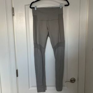 Lululemon Australia size 8 silver grey leggings with mesh paneling